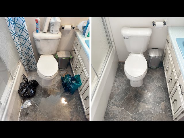 Before and after bathroom deep clean 